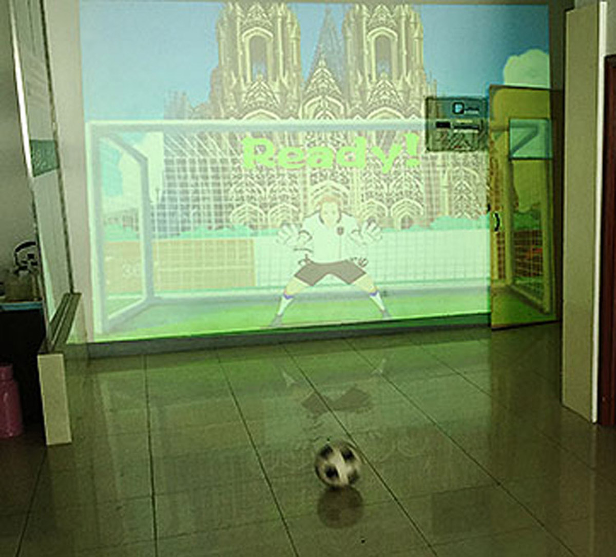 使用体感识别技术的虚拟足球射门.jpg